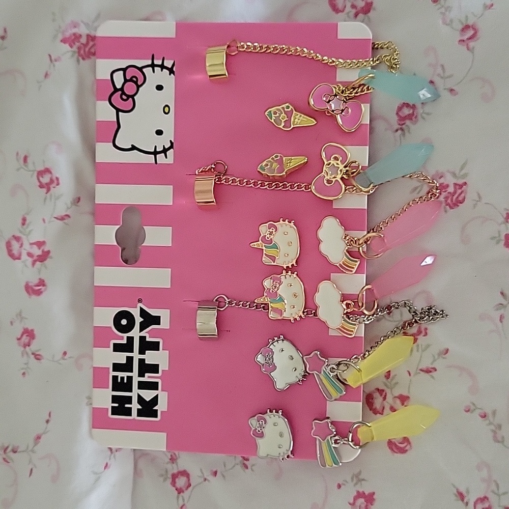 NWT Hello Kitty Earrings Jewelry Set